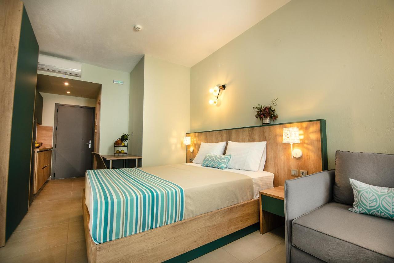 Le Grand Reve Aparthotel Gerakini Exteriör bild