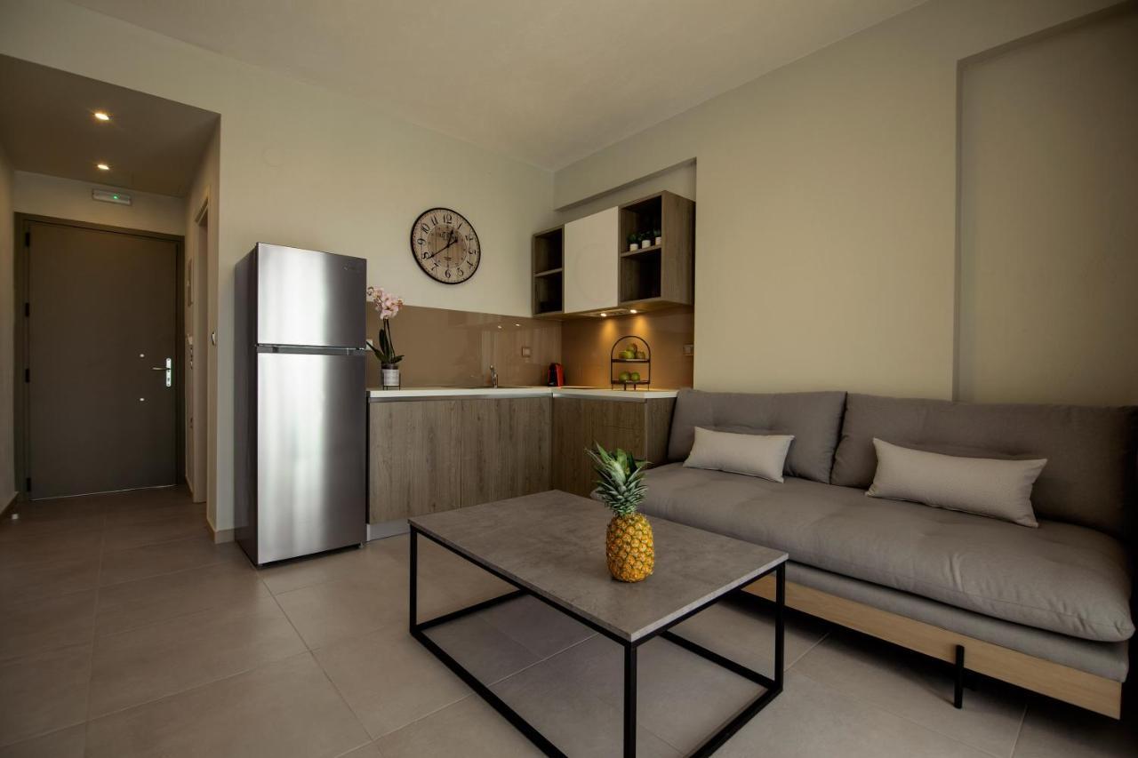 Le Grand Reve Aparthotel Gerakini Exteriör bild