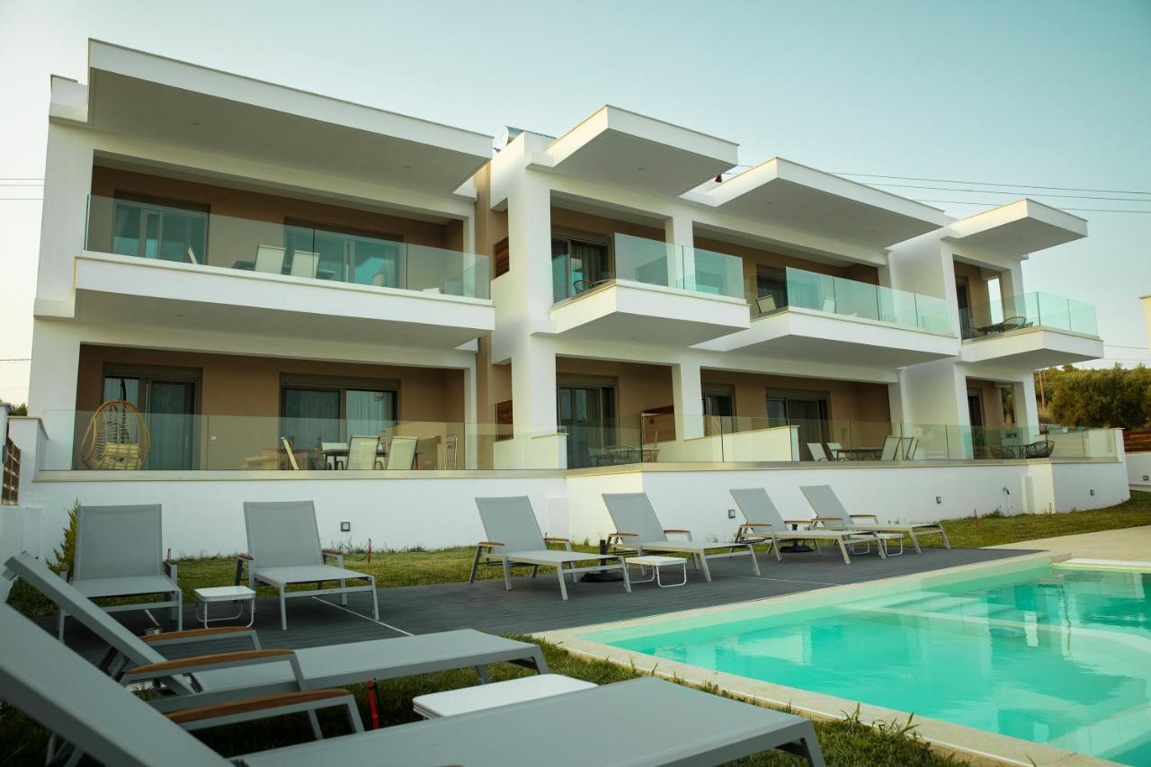 Le Grand Reve Aparthotel Gerakini Exteriör bild