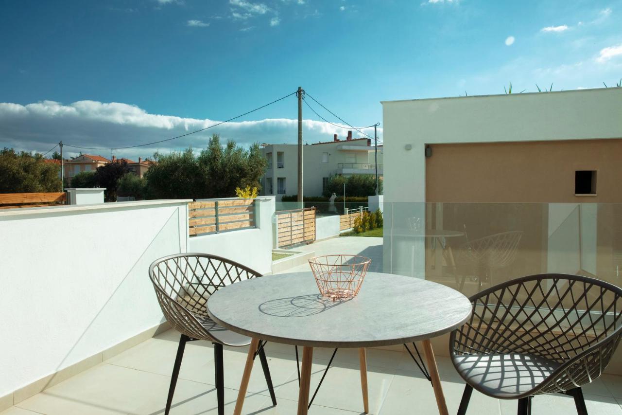 Le Grand Reve Aparthotel Gerakini Exteriör bild